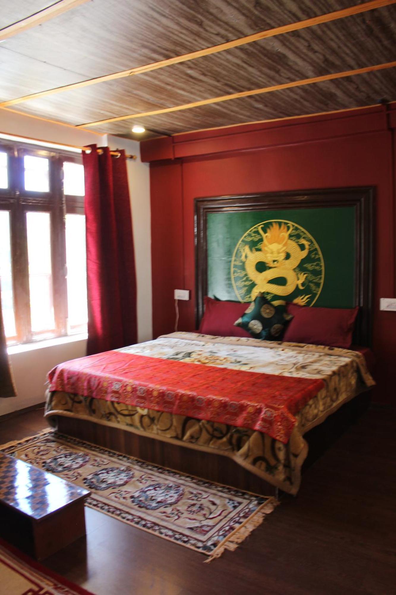 Kyelang Times Hostel Екстериор снимка